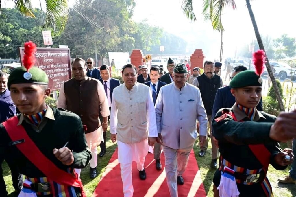 मुख्यमंत्री धामी ने सीडीएस जनरल बिपिन रावत को दी श्रद्धांजलि