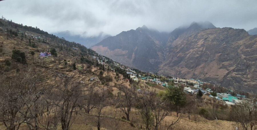 पहाड़ों में फिर बदला मौसम का मिजाज