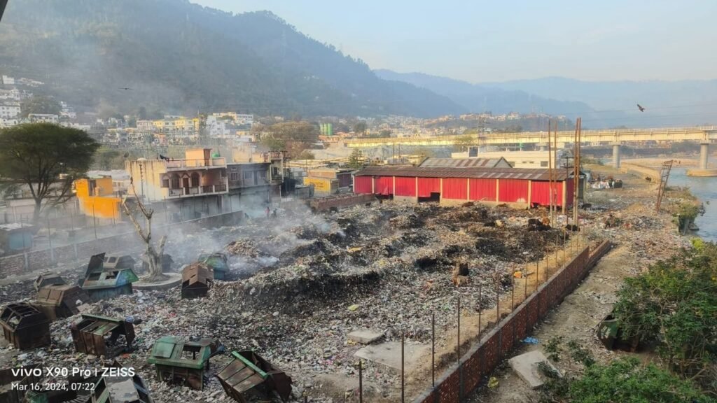 पौड़ी गढ़वाल : कूड़े के ढेर से बना ‘वेस्ट टू वंडर’ पार्क