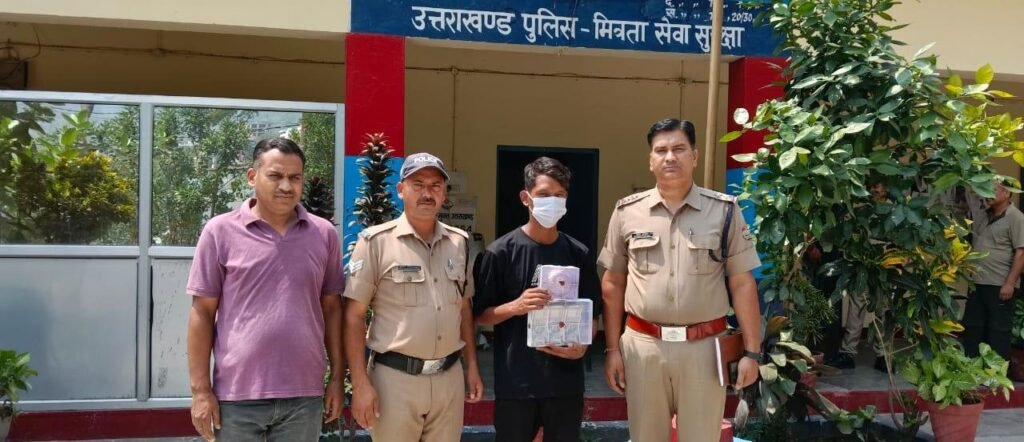 परमार्थ निकेतन मंदिर चोरी का खुलासा, पुलिस ने आरोपी को किया गिरफ्तार