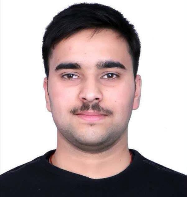 पौड़ी गढ़वाल : डांग के होनहार मयंक लखेड़ा ने NEET में हासिल की शानदार सफलता
